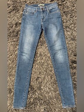 Levi's 710 Super Skinny Jeans Medium Blue